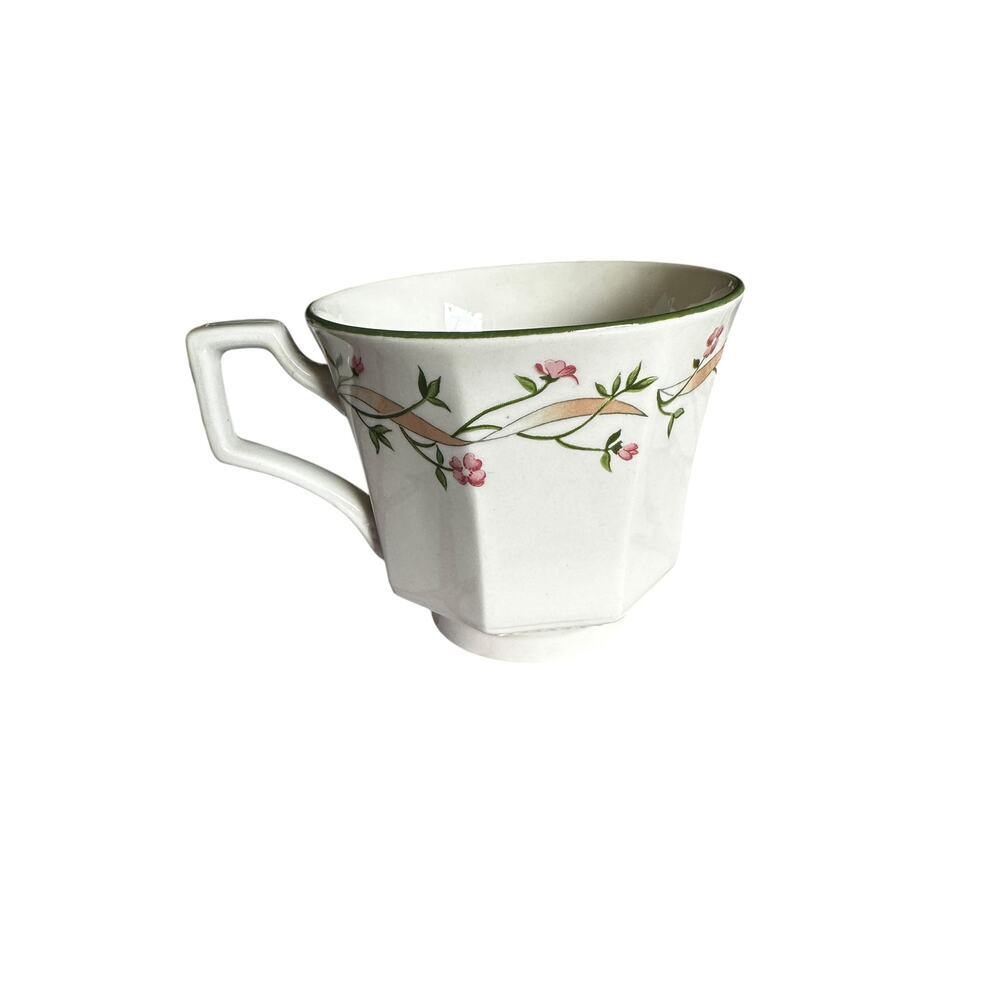Johnson Brothers VINTAGE china Eternal Beau 3pc. Teacup, Saucer & Side Dish Set - Picture 4 of 10